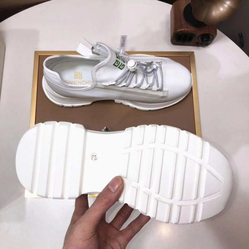 Gxvxnchy Sneakers Cozy 154935