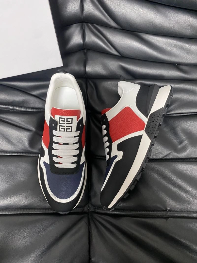 DailyWear Gxvxnchy Sneakers 154926
