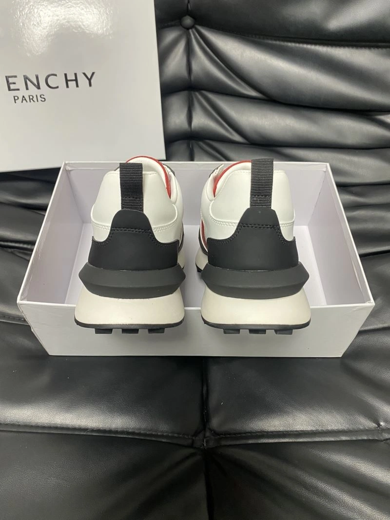 DailyWear Gxvxnchy Sneakers 154926