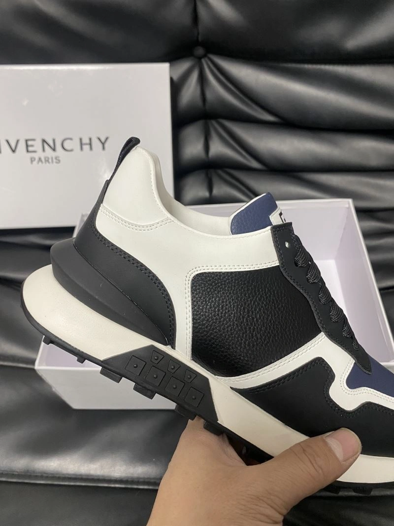 Gxvxnchy Sneakers Popular 154922