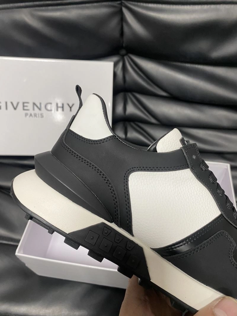 Breathable Gxvxnchy Sneakers 154923