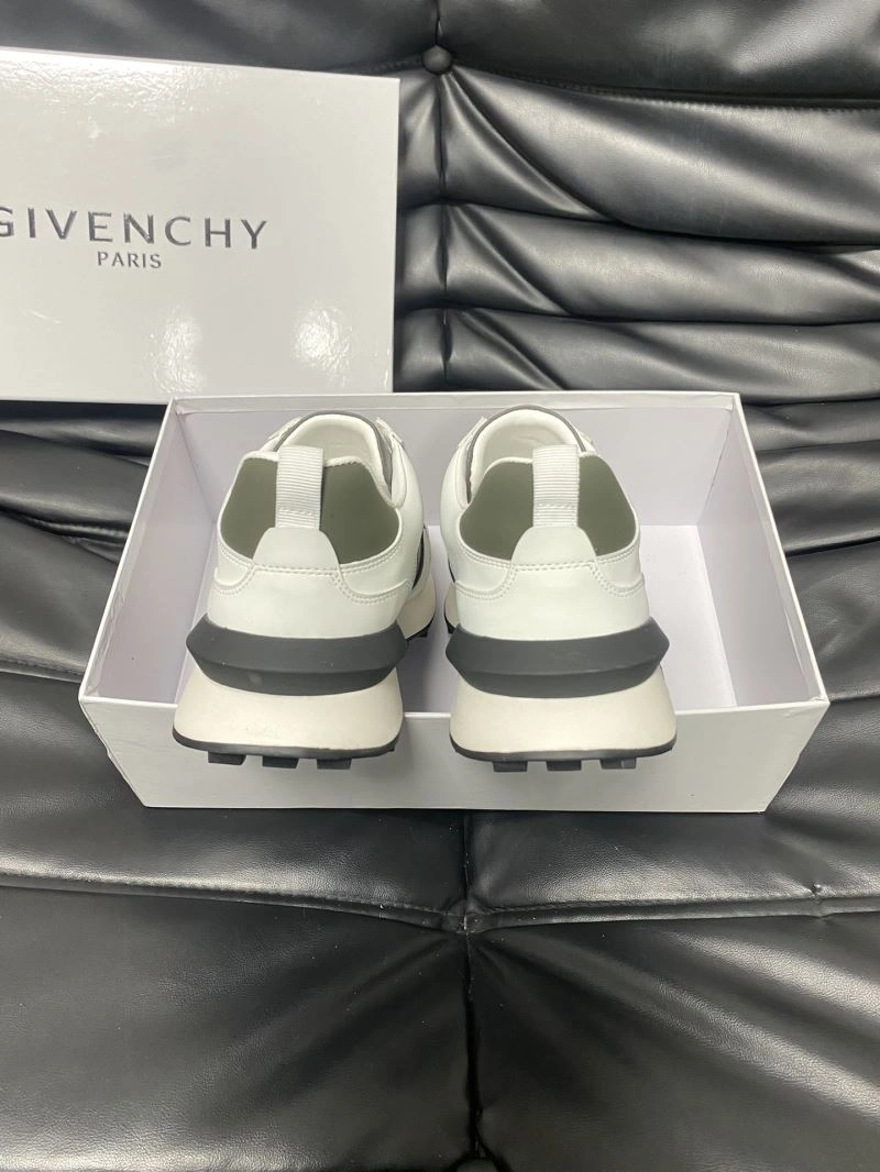 Sophisticated Gxvxnchy Sneakers 154928