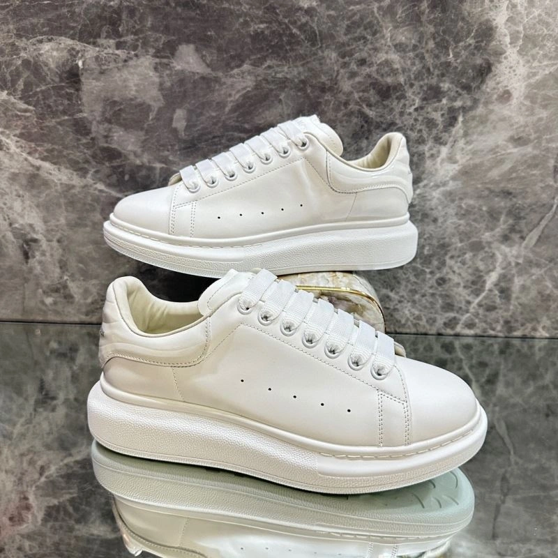 EyeCatching Mxnclxr Sneakers 197714