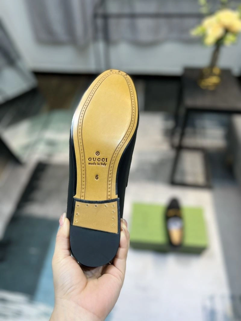 Versatile Gxccx Leather Shoes 167236