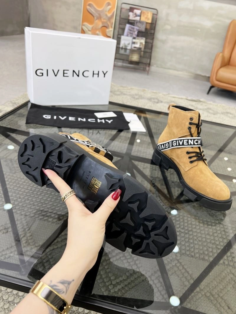Gxvxnchy Boots Refined 155015