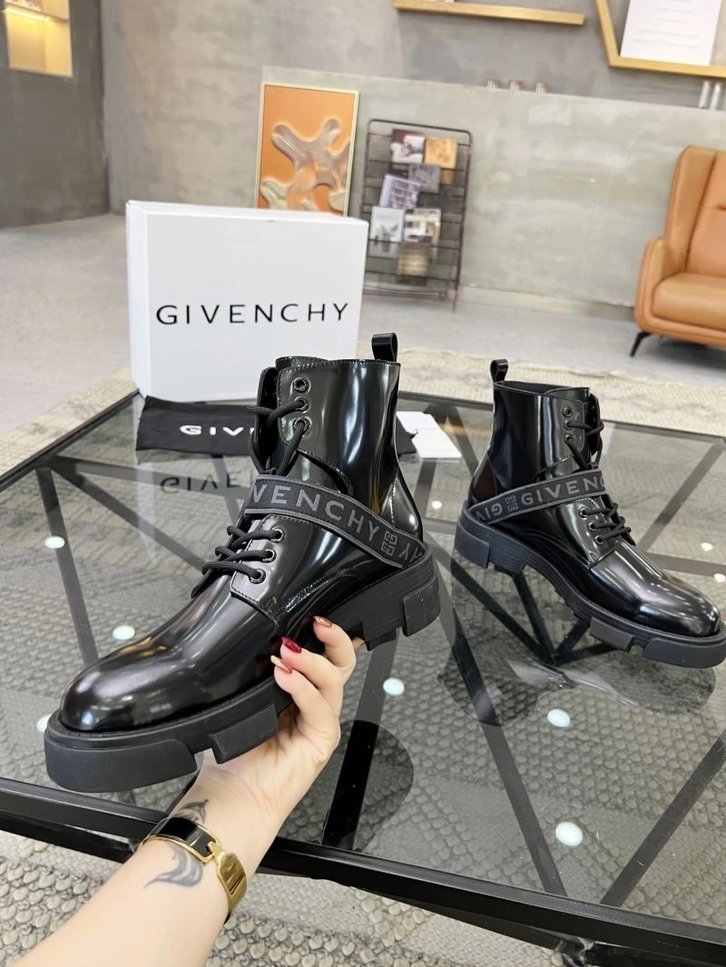 Sleek Gxvxnchy Boots 155020