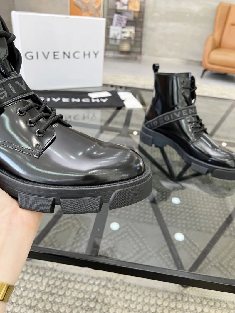 Sleek Gxvxnchy Boots 155020
