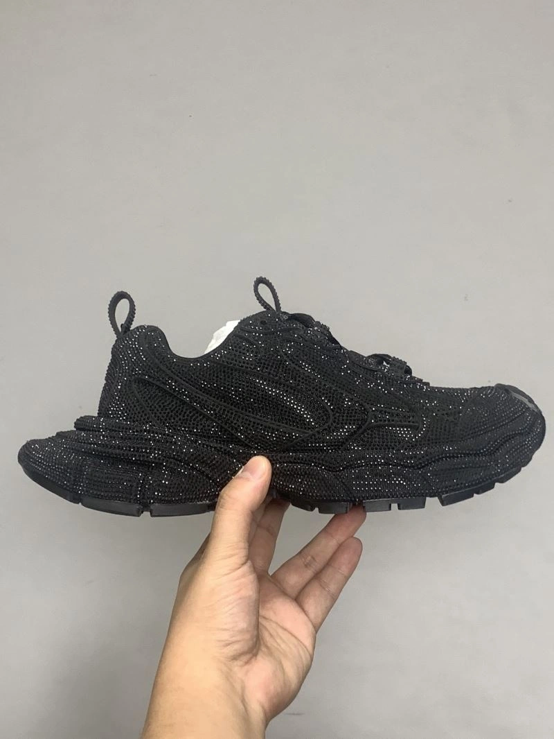 WellDesigned Bxlxnciaga Sneakers 110642