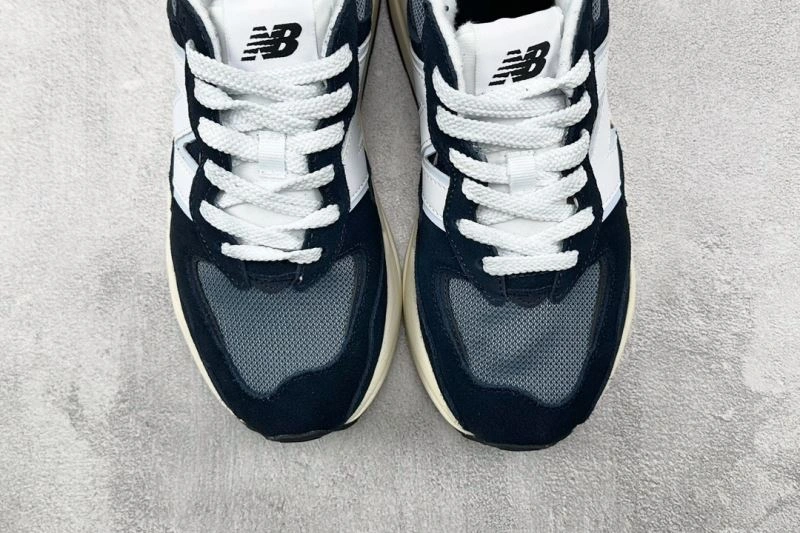 Practical Othxr Sneakers 217348