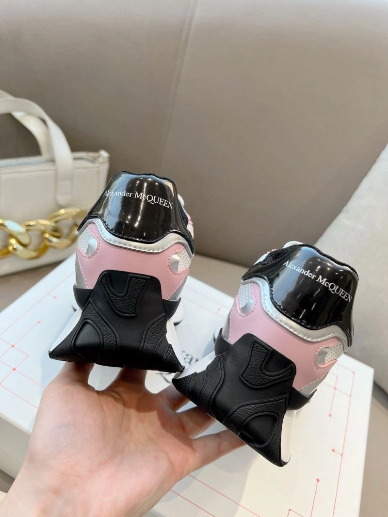 Alxxxnder Mcqxxen Casual Shoes ModernLook 107149