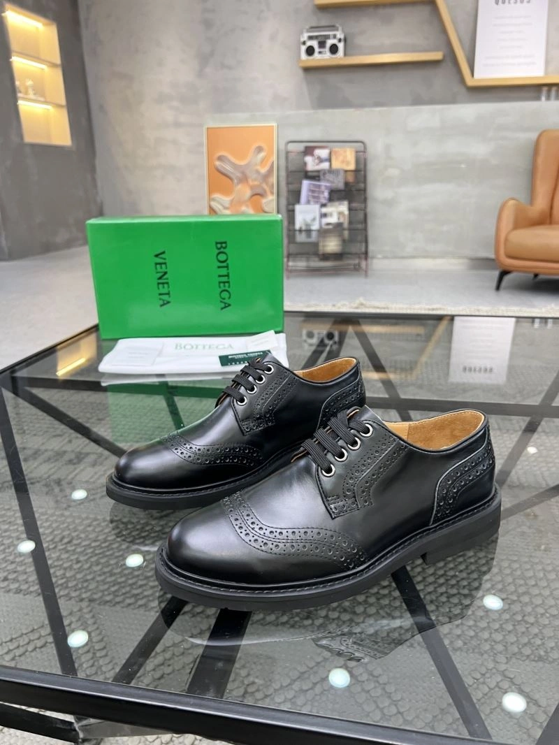 Timeless Bxttxga Vxnxta Leather Shoes 113298
