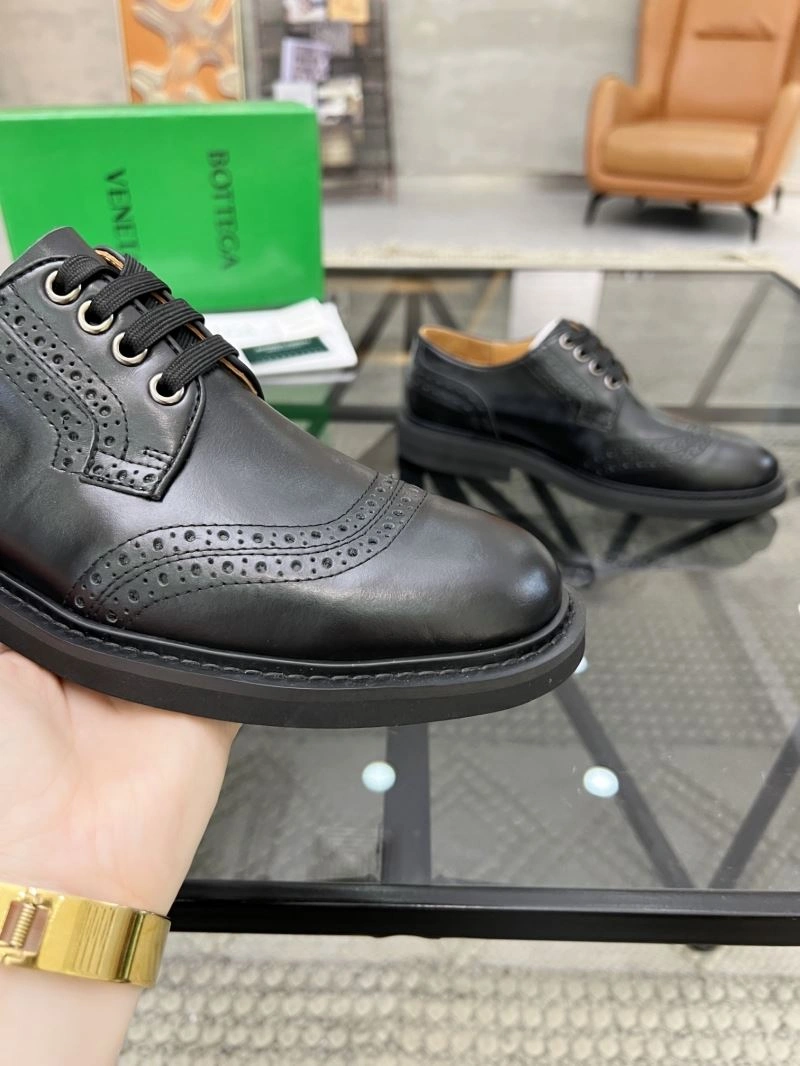 Timeless Bxttxga Vxnxta Leather Shoes 113298