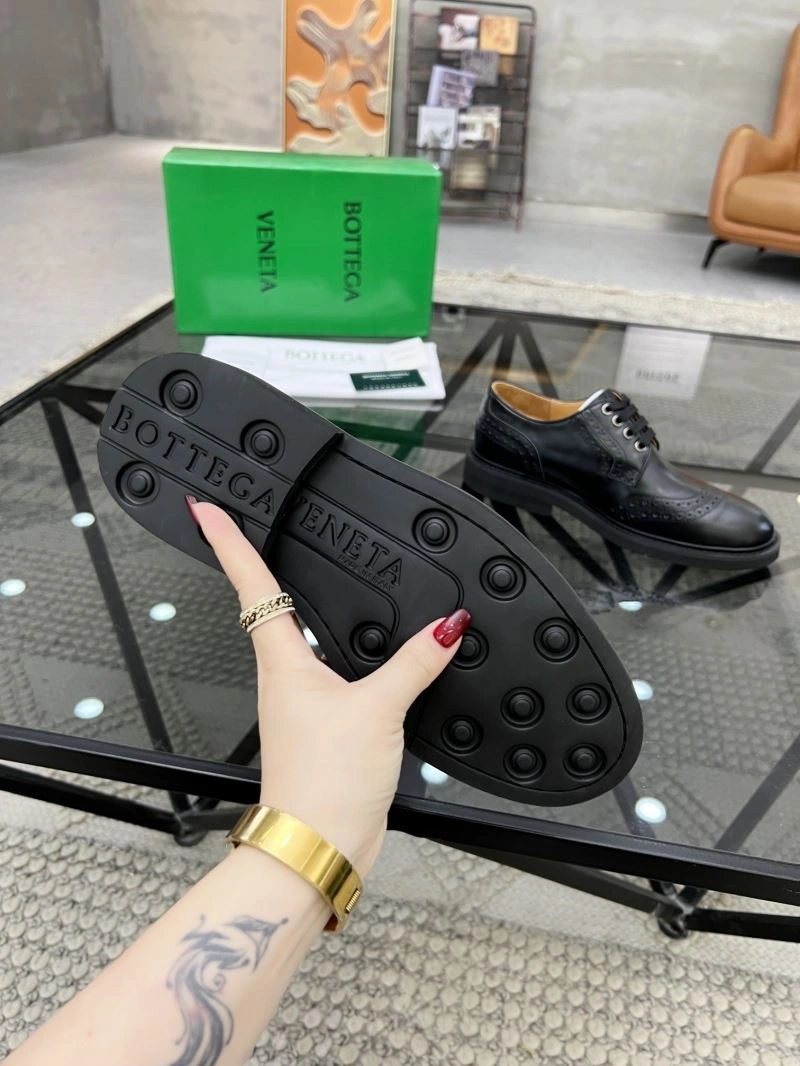 Timeless Bxttxga Vxnxta Leather Shoes 113298