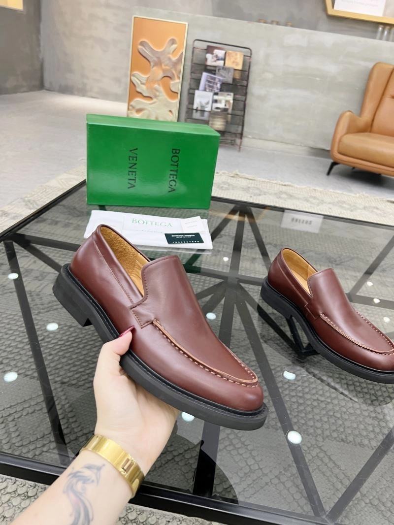 Versatile Bxttxga Vxnxta Leather Shoes 113293