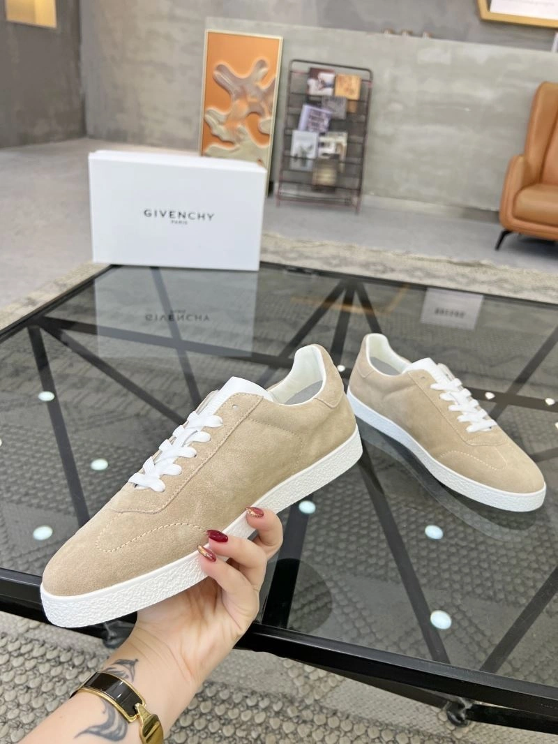 Durable Gxvxnchy Sneakers 154918