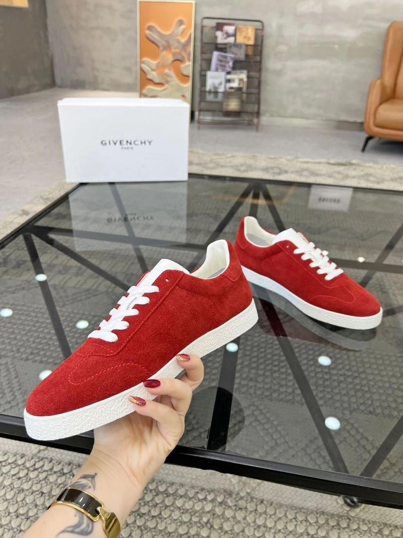 Classic Gxvxnchy Sneakers 154914