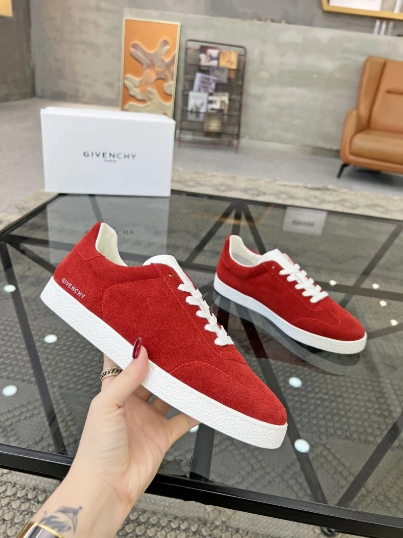 Classic Gxvxnchy Sneakers 154914
