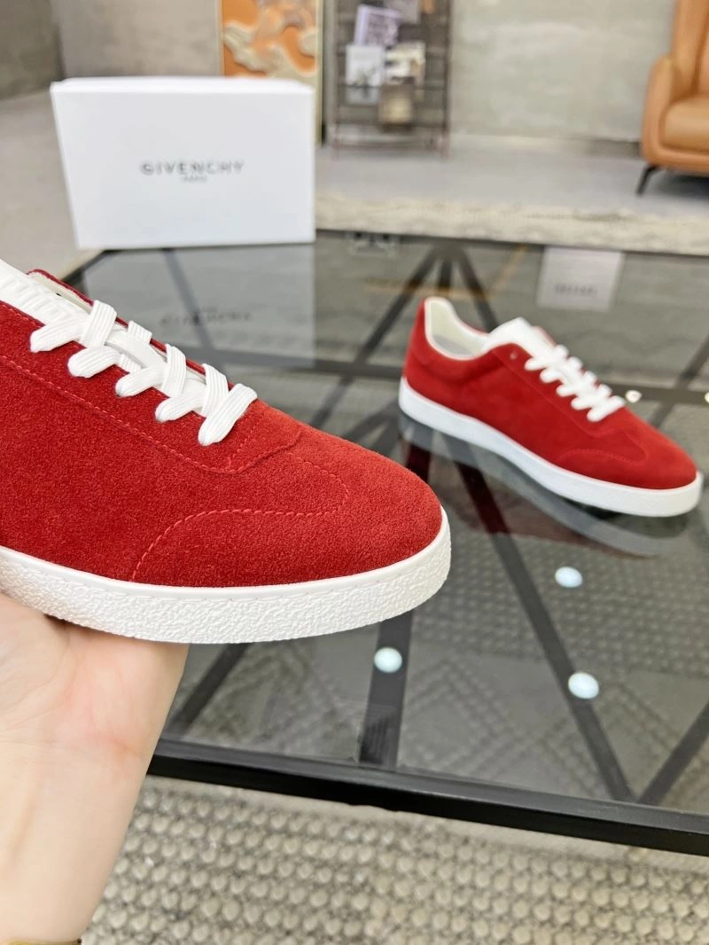 Classic Gxvxnchy Sneakers 154914
