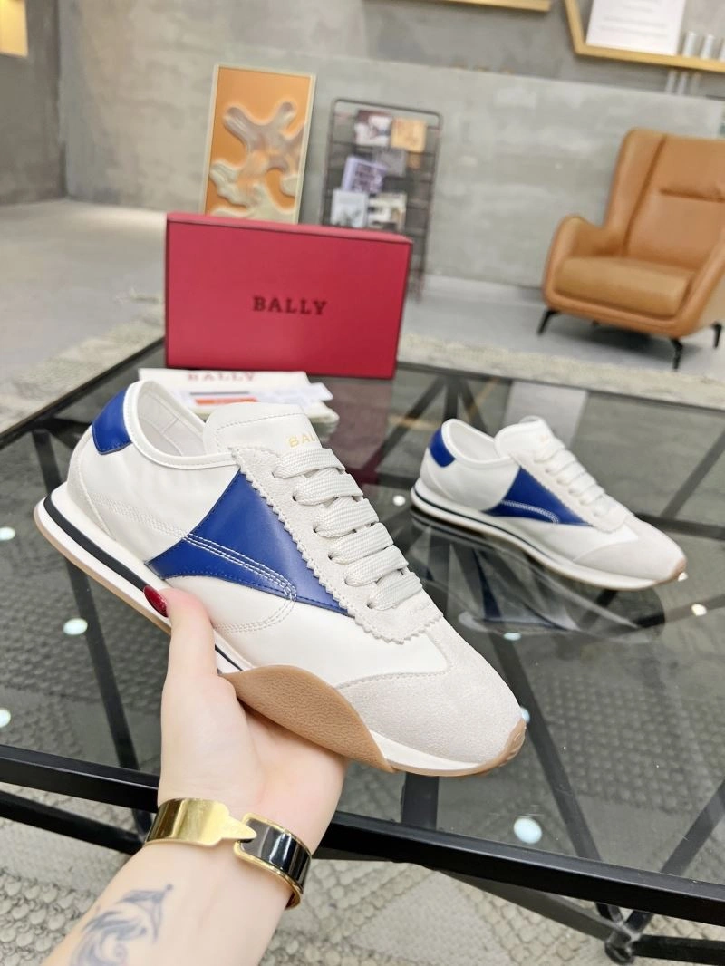 Efficient Bxlly Sneakers 110929