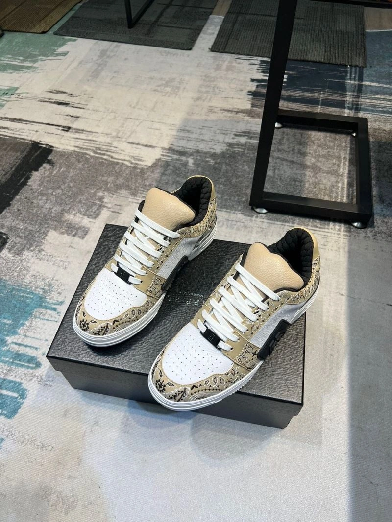 Versatile Othxr Sneakers 217307