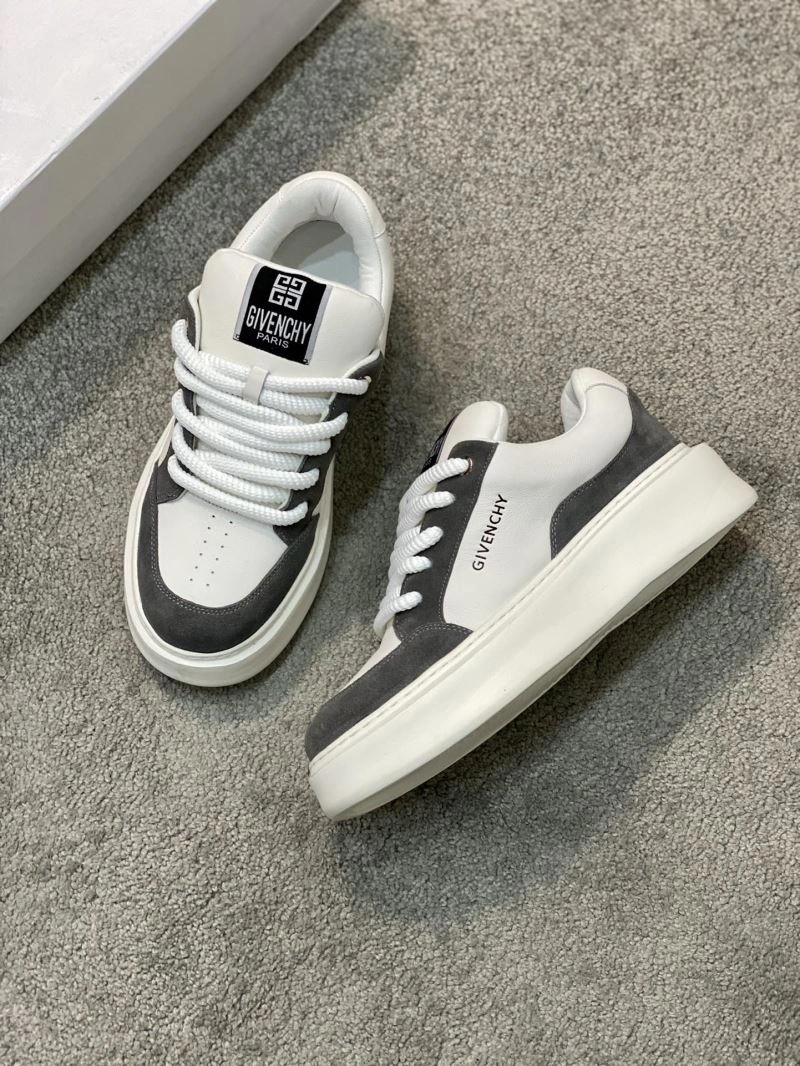 EyeCatching Gxvxnchy Sneakers 154907