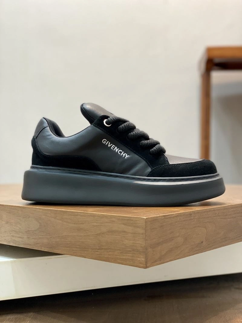 Gxvxnchy Sneakers Bright 154903