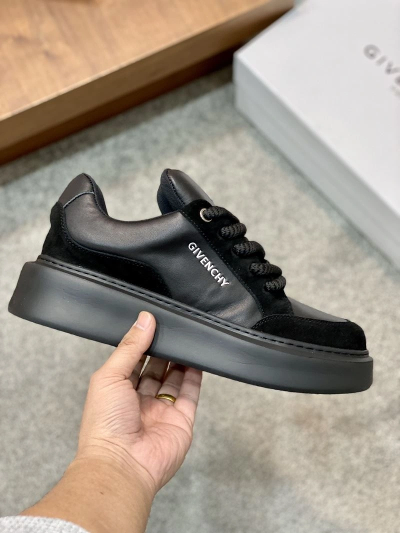 Gxvxnchy Sneakers Bright 154903