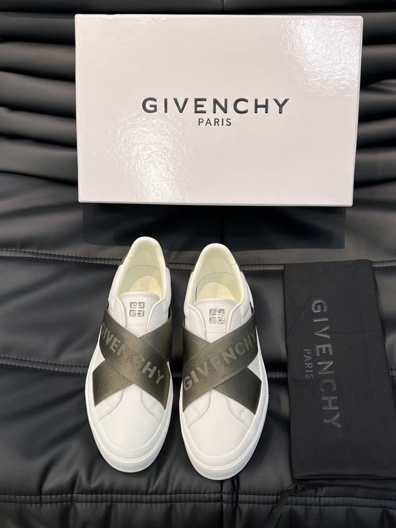 Reliable Gxvxnchy Sneakers 154900