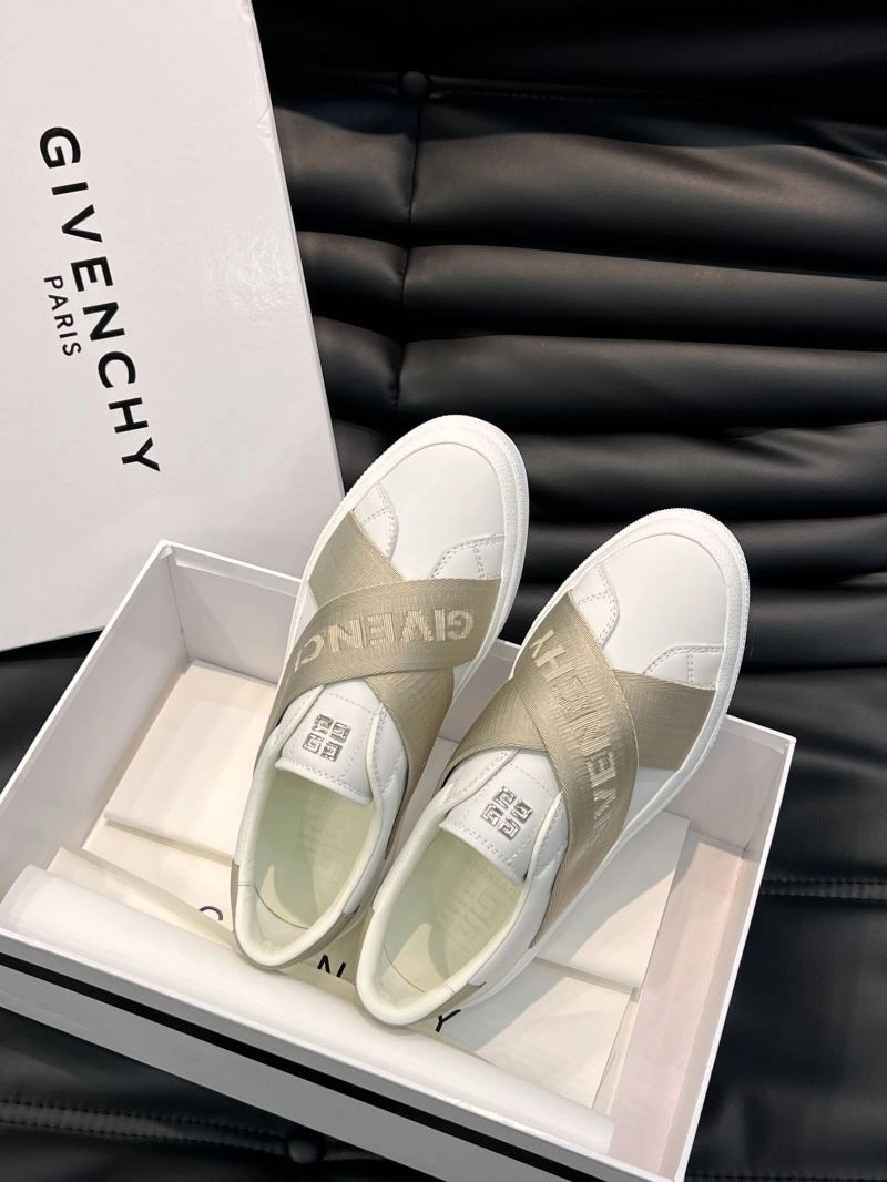 Efficient Gxvxnchy Sneakers 154894