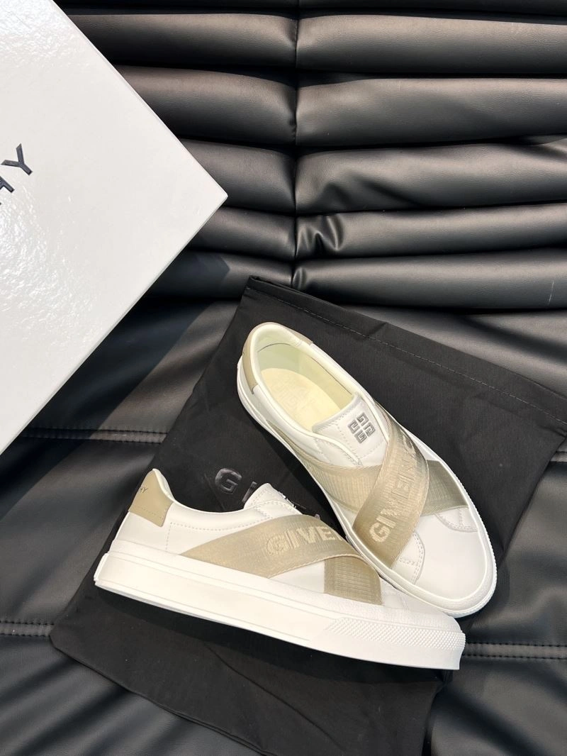 Efficient Gxvxnchy Sneakers 154894