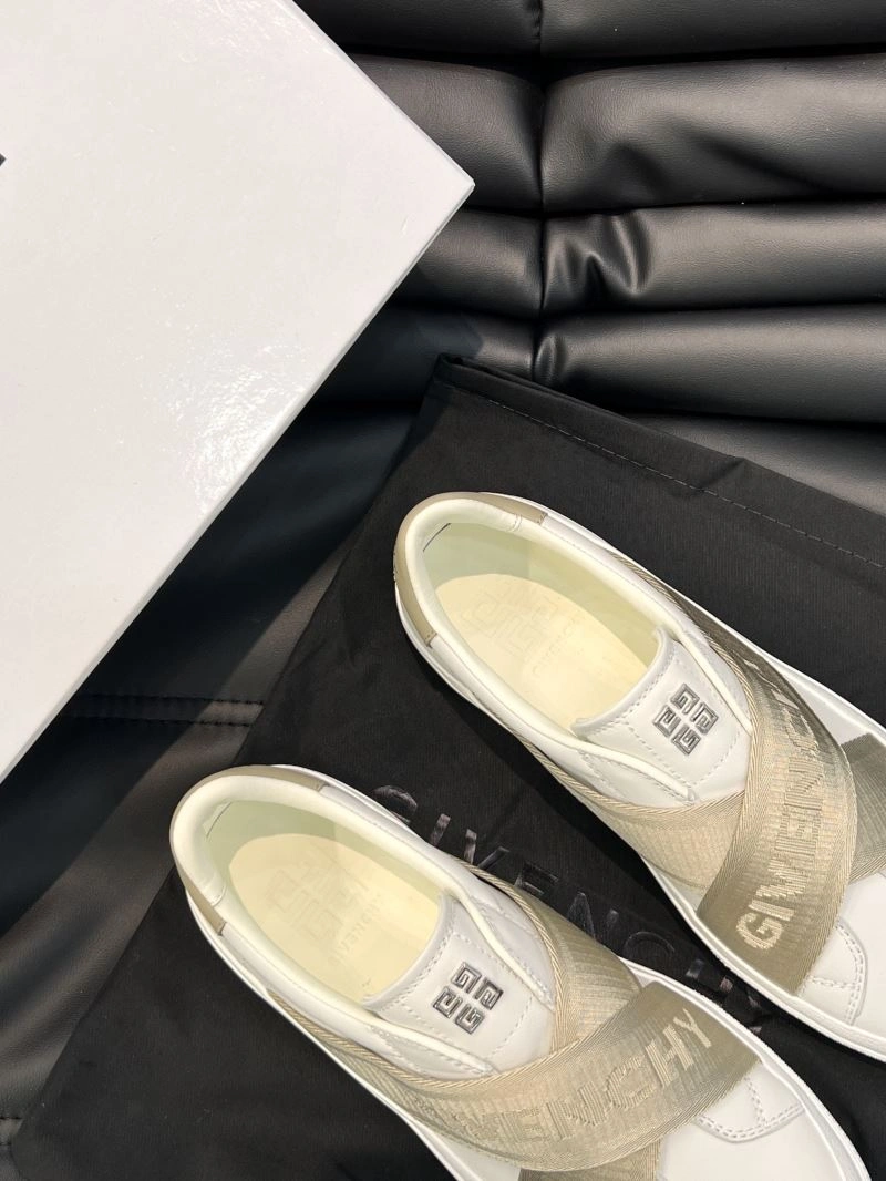 Efficient Gxvxnchy Sneakers 154894