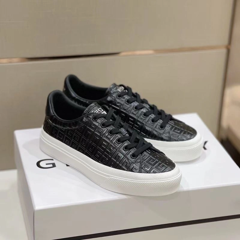 Compact Gxvxnchy Sneakers 154890