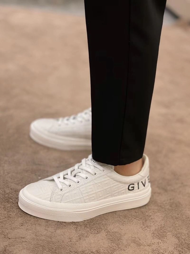 Gxvxnchy Sneakers Bold 154887
