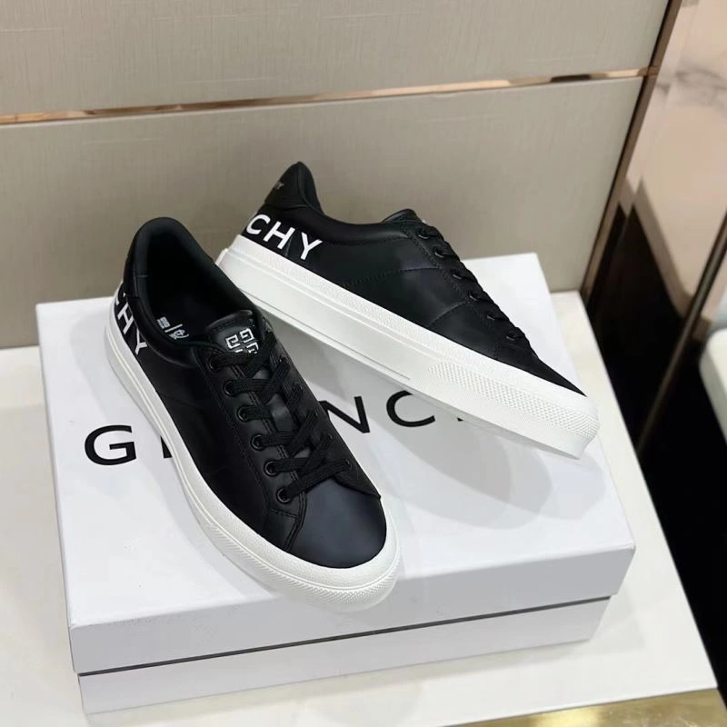 Timeless Gxvxnchy Sneakers 154899