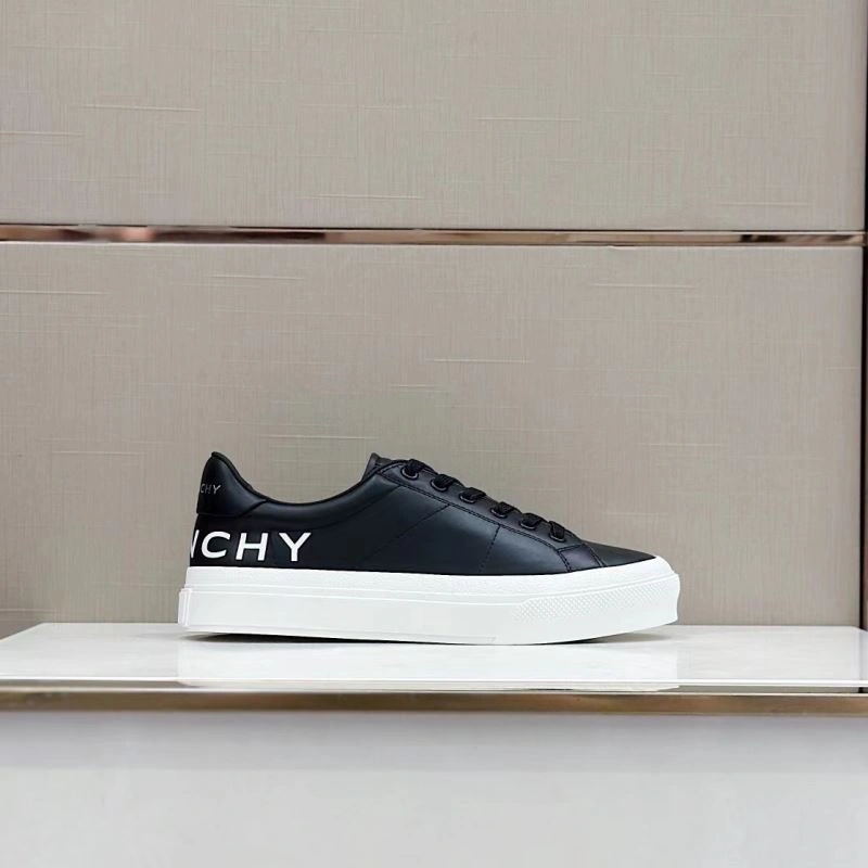 Timeless Gxvxnchy Sneakers 154899