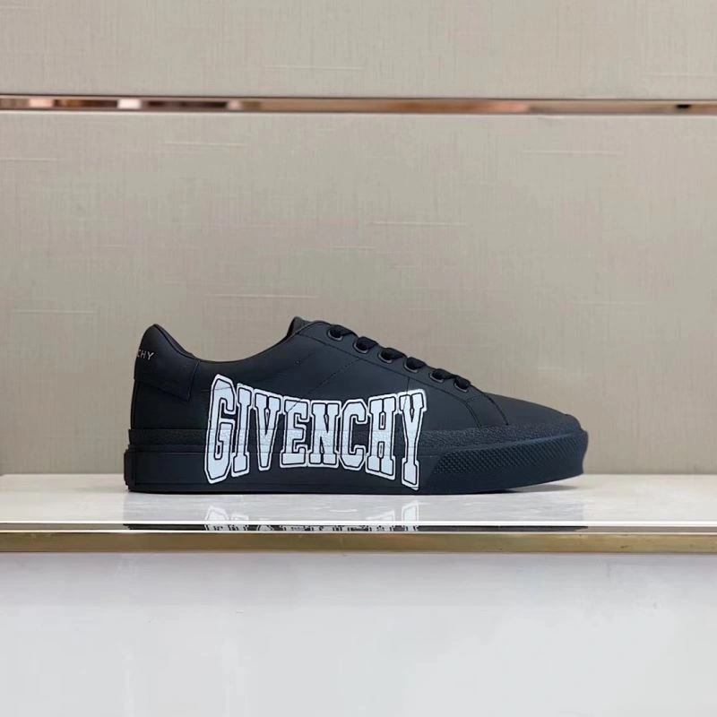 Gxvxnchy Sneakers Unique 154889