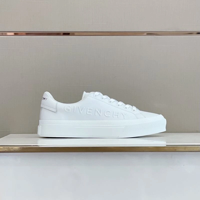 Compact Gxvxnchy Sneakers 154893