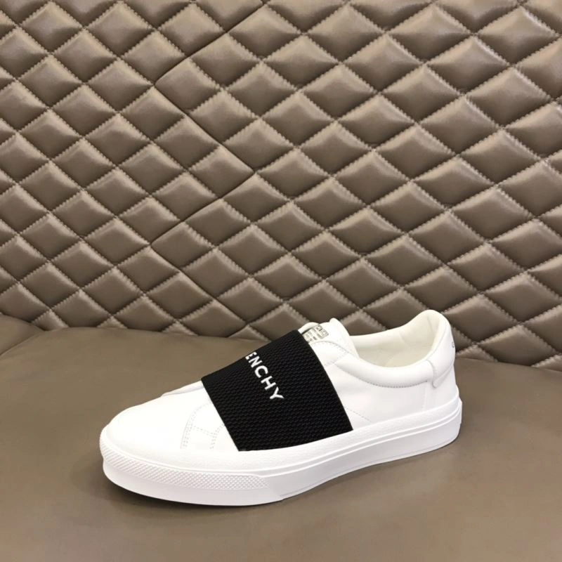 Gxvxnchy Sneakers Unique 154876