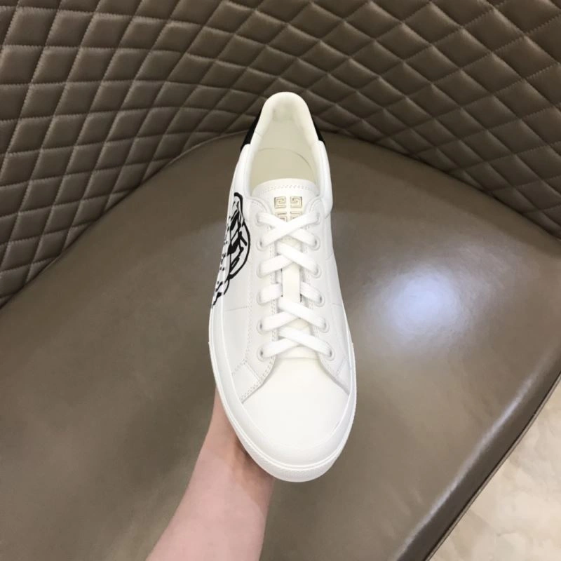 NewStyle Gxvxnchy Sneakers 154872