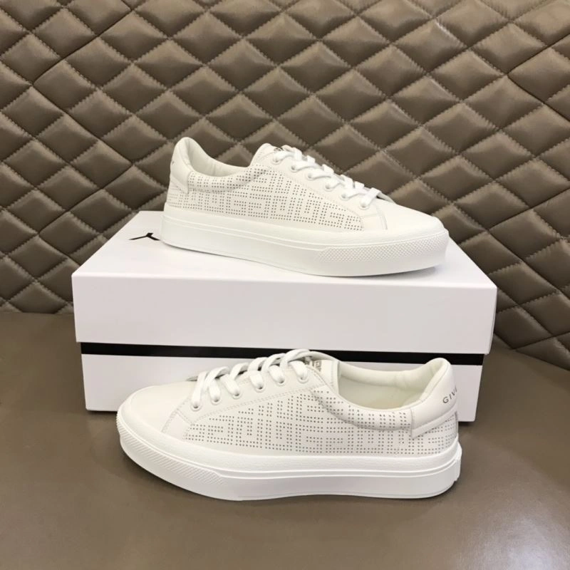 Popular Gxvxnchy Sneakers 154869