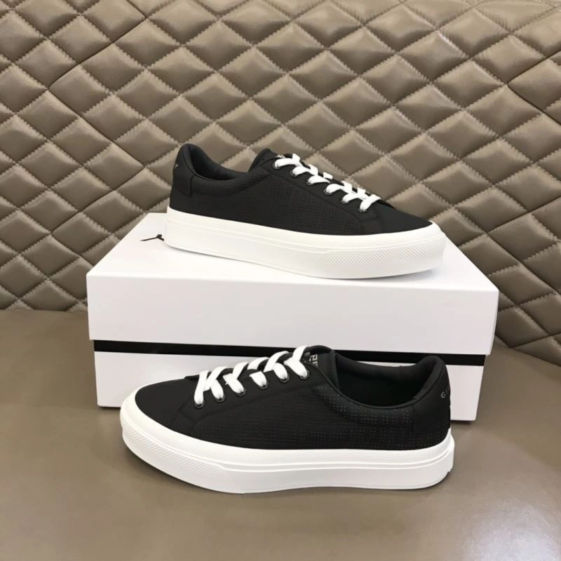 Gxvxnchy Sneakers Flexible 154868