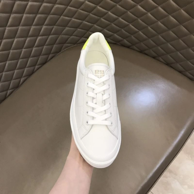 Gxvxnchy Sneakers EasyMatch 154867