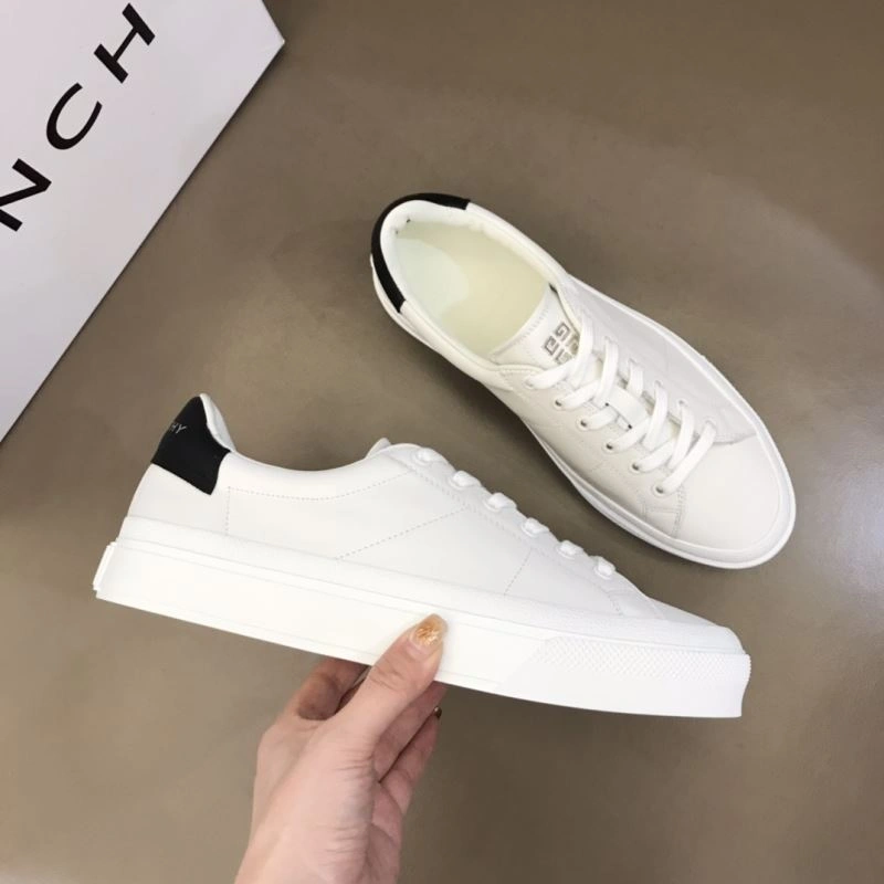 Bold Gxvxnchy Sneakers 154866