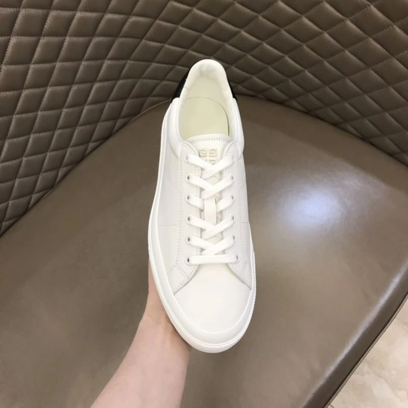 Bold Gxvxnchy Sneakers 154866