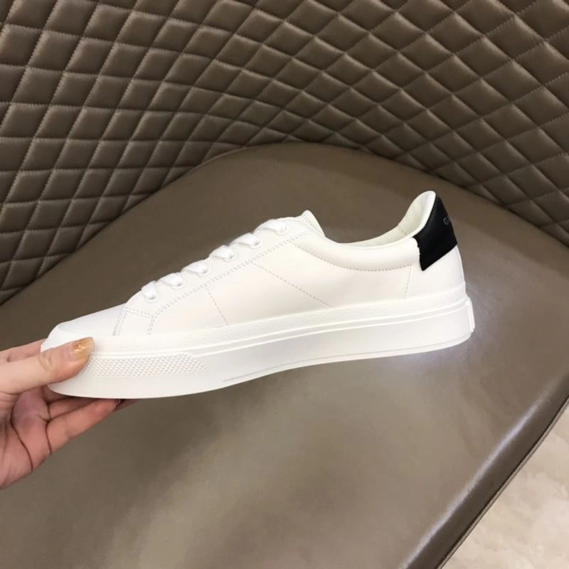 Bold Gxvxnchy Sneakers 154866