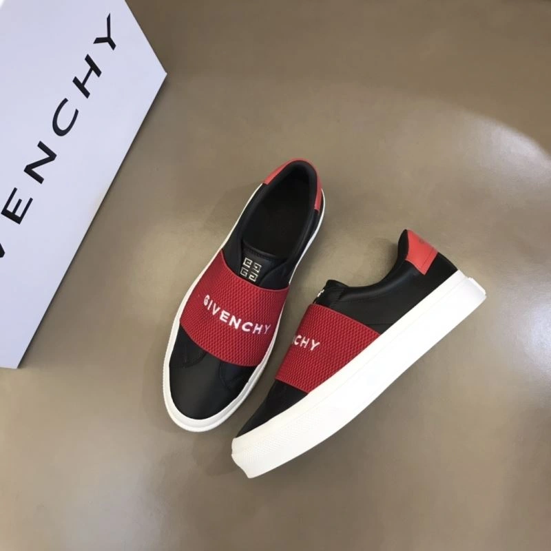 Gxvxnchy Sneakers AllSeason 154864
