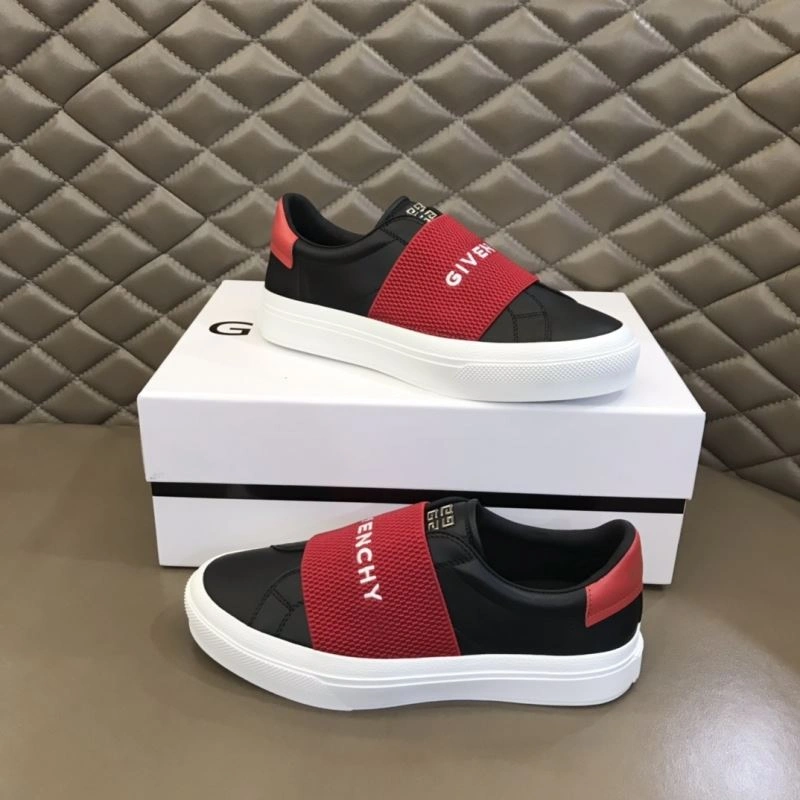Gxvxnchy Sneakers AllSeason 154864