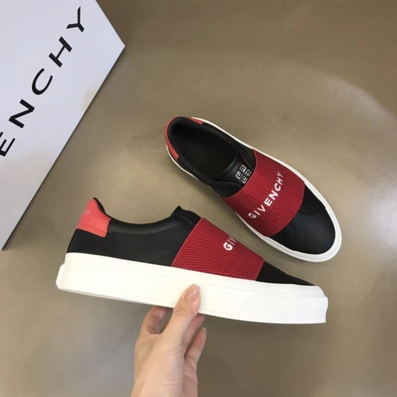 Gxvxnchy Sneakers AllSeason 154864