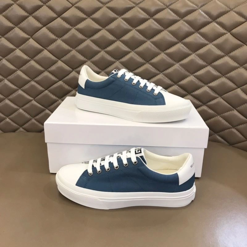 Lightweight Gxvxnchy Sneakers 154861