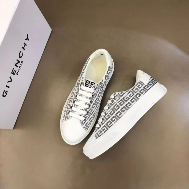 Gxvxnchy Sneakers Fashionable 154860